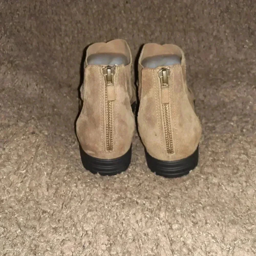 EILEEN FISHER-Light Brown Suede Platform Sandals-Back Zip-Sz 7.5-Near Mint - Picture 5 of 7